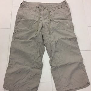 The North Face Khaki capri pants size 4